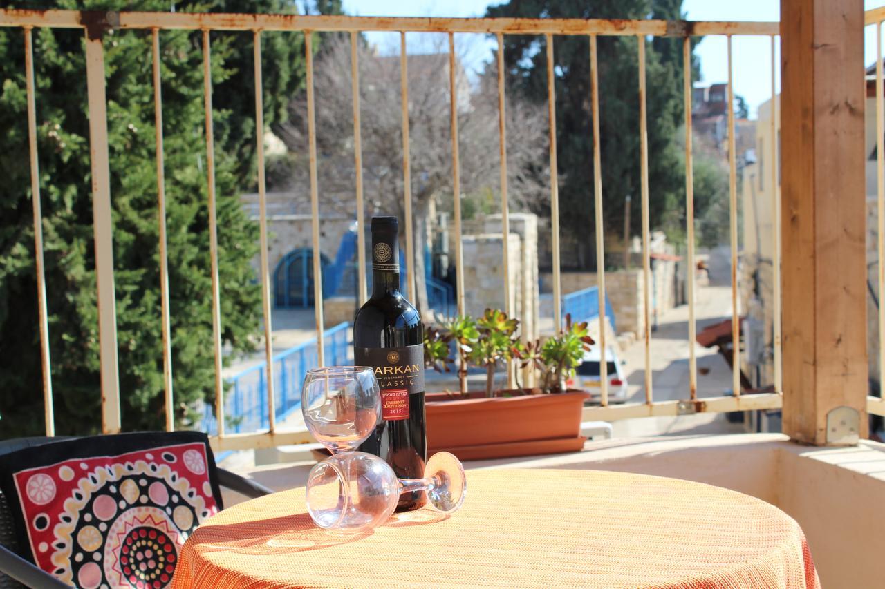 Hotel Off The Square Safed Exterior foto