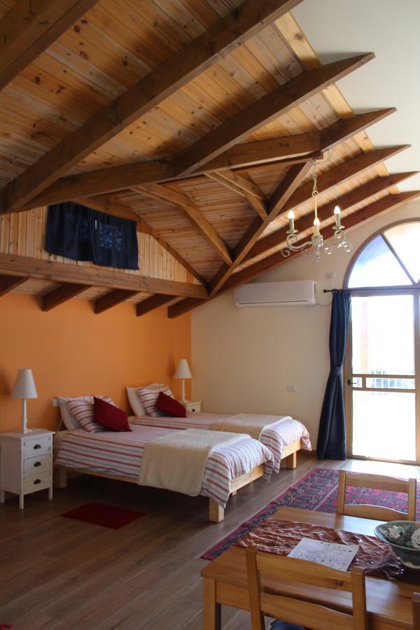 Hotel Off The Square Safed Exterior foto